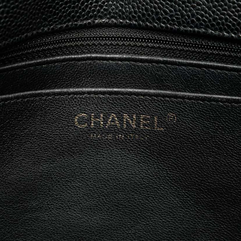 Chanel Jumbo Classic Caviar Single Flap Black Leather Good condition - Box View