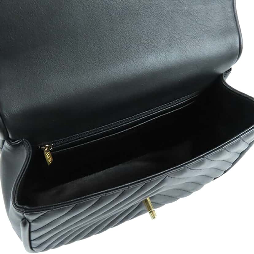 Chanel Medium CC Chevron Lambskin Chain Top Handle Flap Black Leather Good condition - Model View