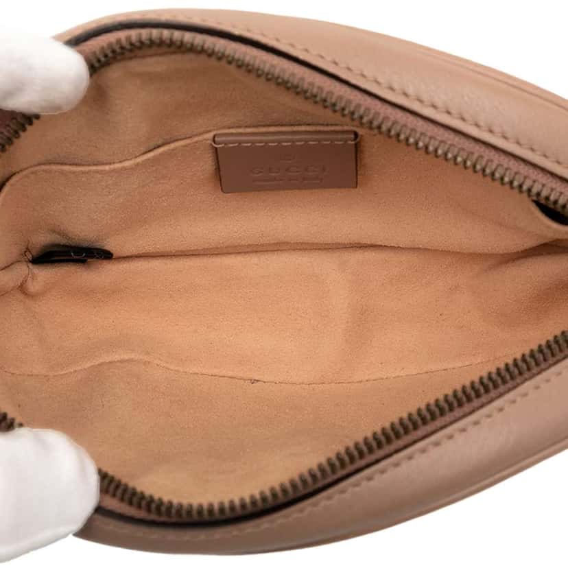 Gucci GG Marmont Matelasse Leather Belt Bag Brown Leather Very good condition - Model View