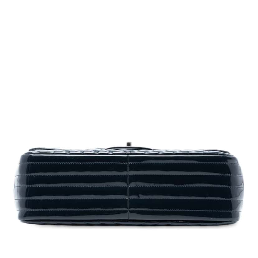 Chanel Jumbo Classic Chevron Patent Double Flap Blue Leather Good condition - Inside View