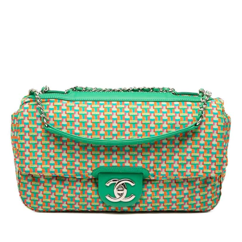 Chanel Medium Quilted Rubber and Lambskin Coco Rain Flap Green Polyester Good condition - Front View