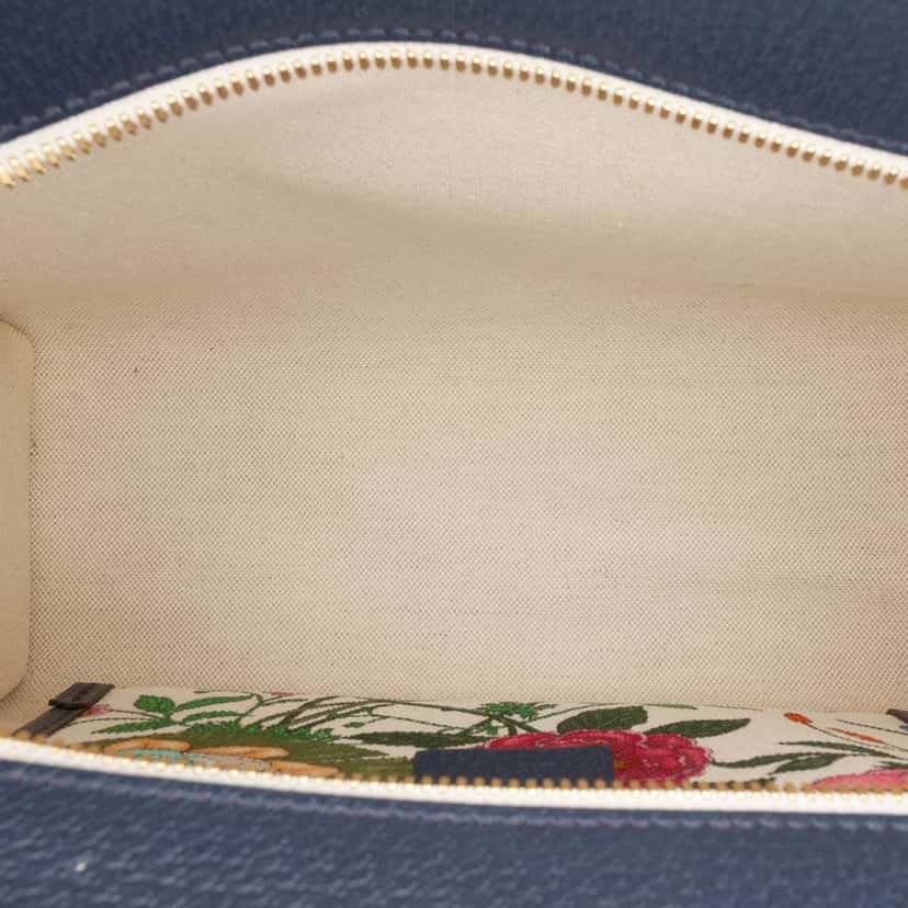 Gucci Medium Canvas Flora Satchel White Canvas Good condition - Model View