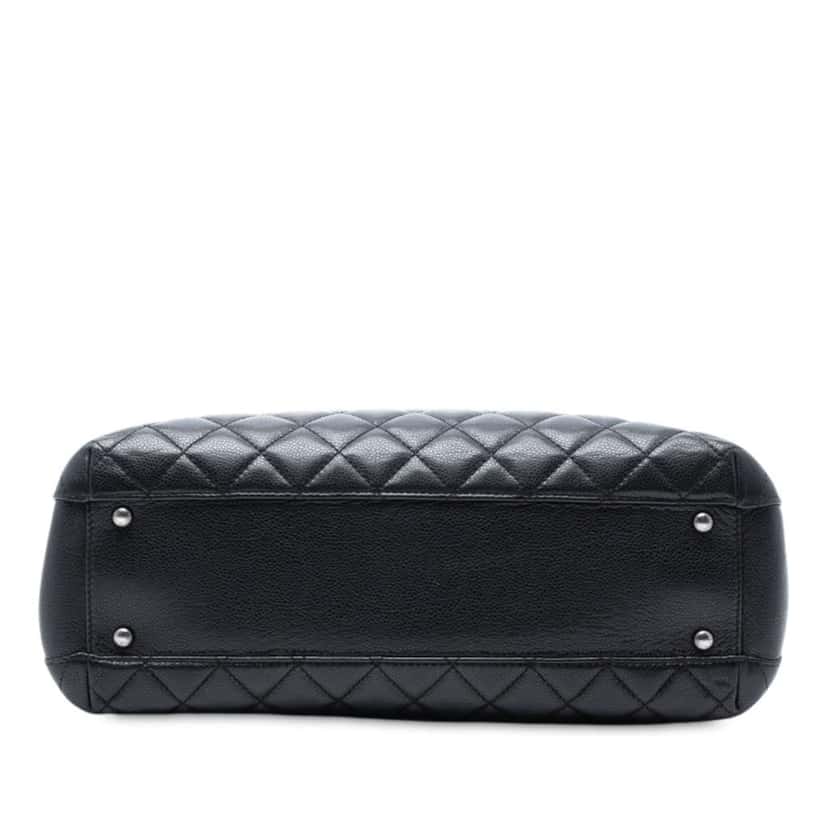 Chanel Large Caviar Chic Shopping Tote Black Leather Good condition - Inside View