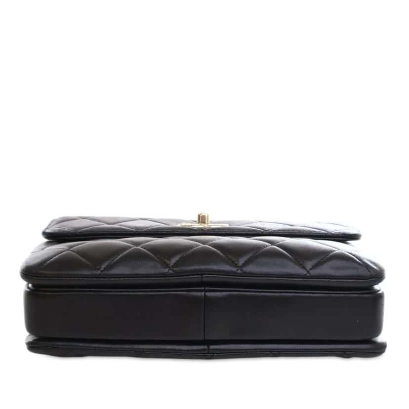 Chanel Small Quilted Lambskin Trendy CC Flap Black Leather Good condition - Model View