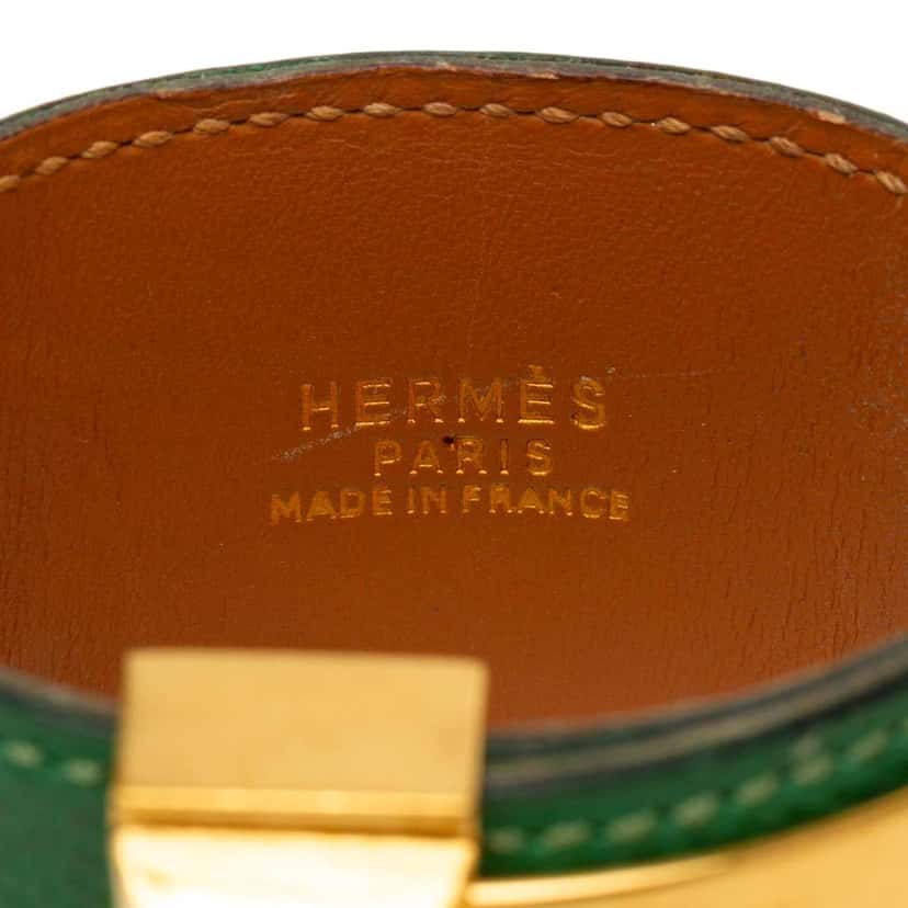 Hermès Leather and Gold Plated Collier de Chien Bracelet Green Leather Good condition - Model View