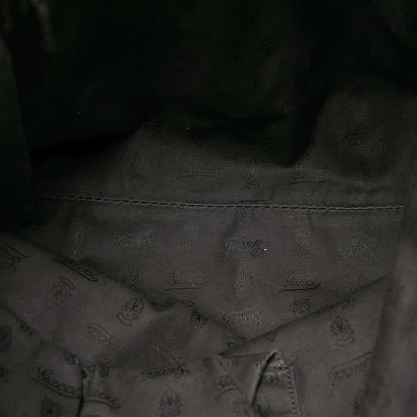 Gucci GG Canvas GG Charm Tote Brown Canvas Good condition - Model View