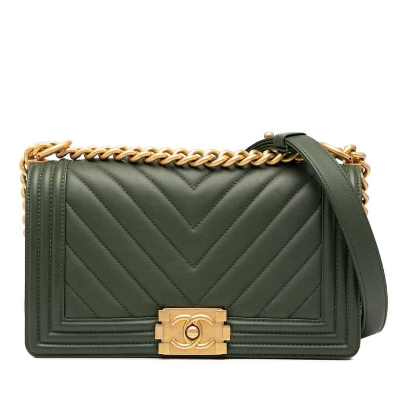 Chanel Old Medium Chevron Lambskin Boy Flap Green Leather Good condition - Front View
