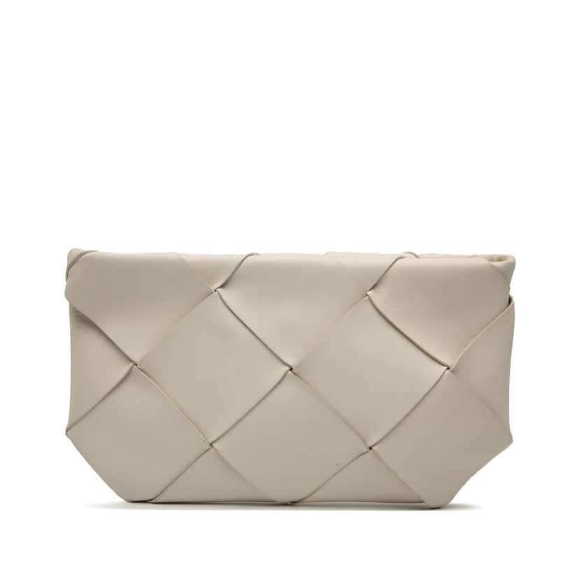 Bottega Veneta Nappa Maxi Intrecciato Blown Up Pouch White Leather Good condition - Front View