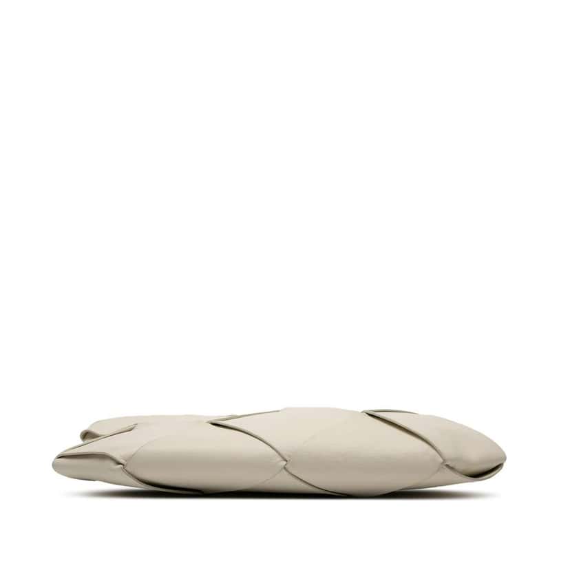 Bottega Veneta Nappa Maxi Intrecciato Blown Up Pouch White Leather Good condition - Inside View
