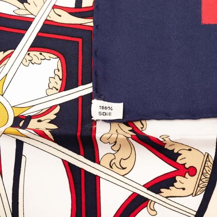 Hermès Washingtons Carriage Silk Scarf 90 Red Silk Very good condition - Back View