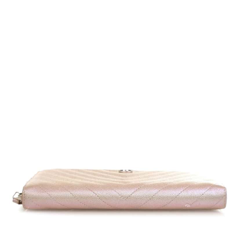 Chanel CC Chevron Iridescent Caviar Zip Around Wallet Pink Leather Good condition - Inside View