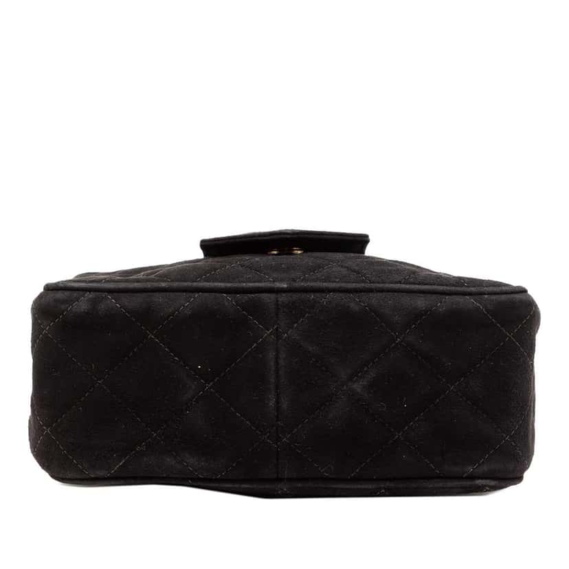 Chanel Mini CC Quilted Suede Tassel Camera Bag Black Leather Good condition - Inside View