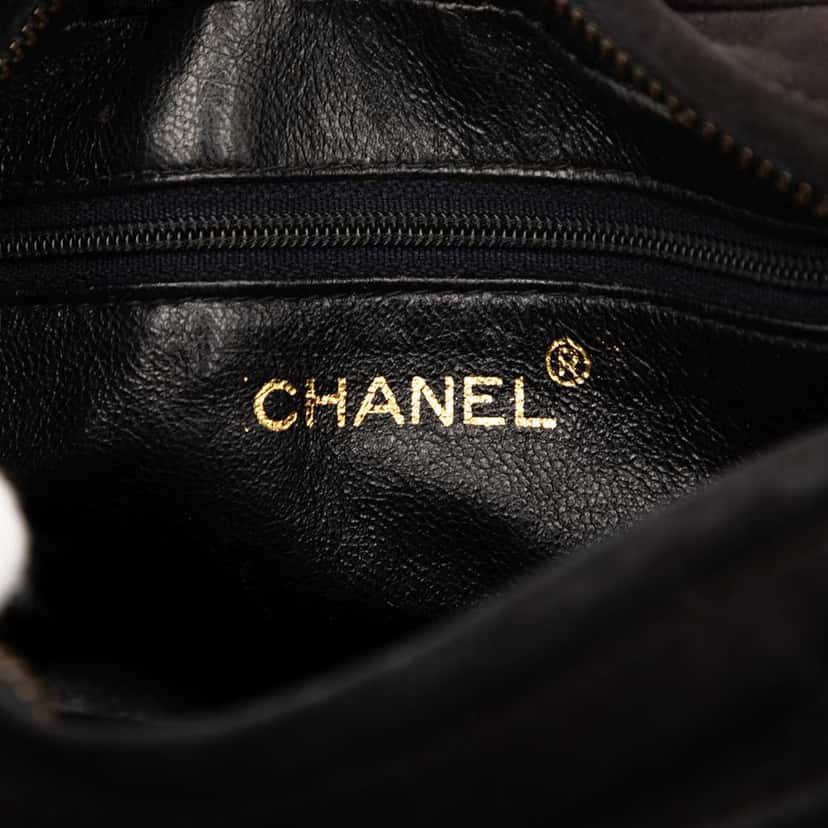 Chanel Mini CC Quilted Suede Tassel Camera Bag Black Leather Good condition - Box View