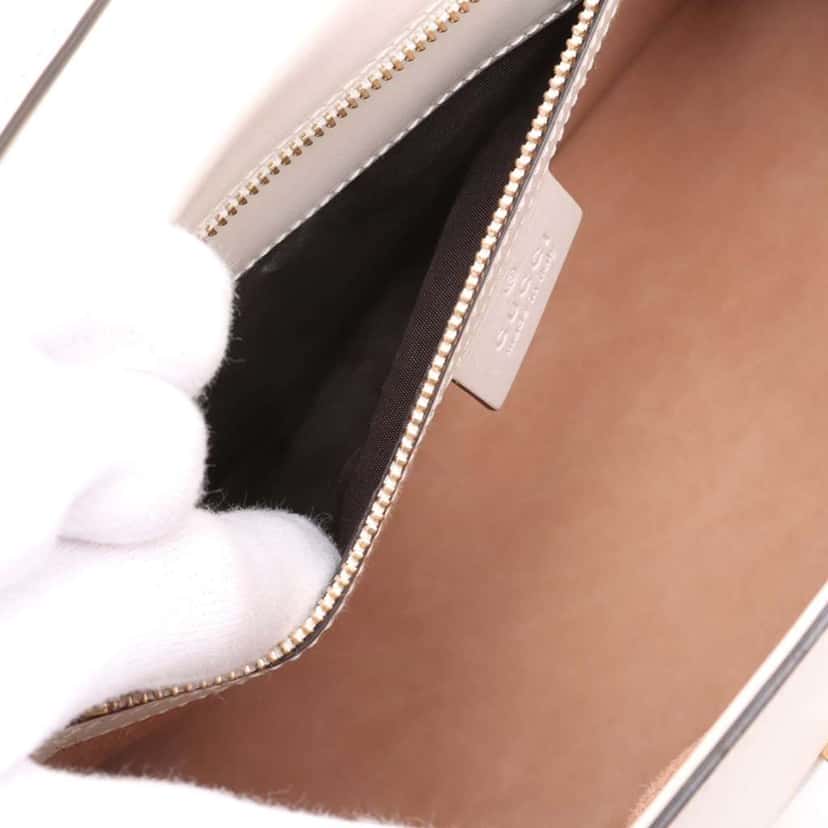 Gucci Medium Leather Sylvie Top Handle Bag White Leather Good condition - Box View
