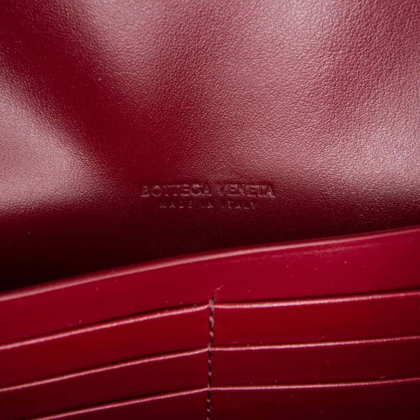 Bottega Veneta Lambskin Intrecciato Andiamo Clutch Red Leather Good condition - Box View