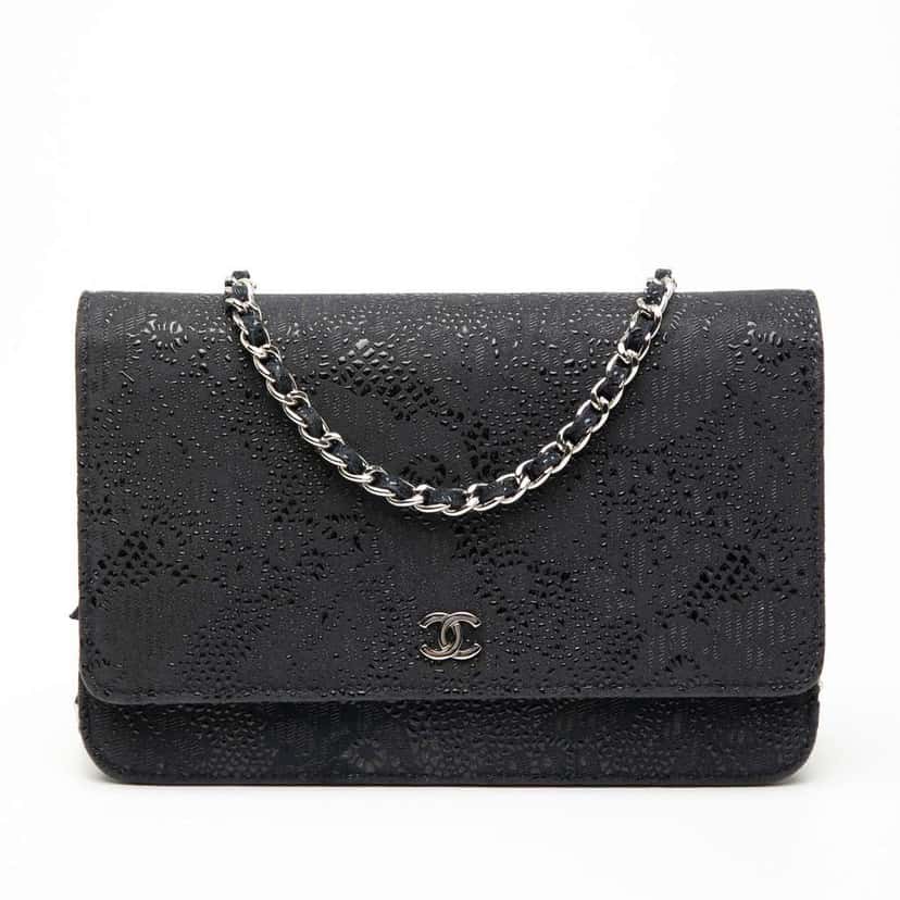 Chanel CC Lace Overlay Goatskin Wallet On Chain Blue Leather Good condition - Front View