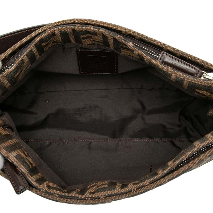 Fendi Zucca Canvas Shoulder Bag Brown Canvas Good condition - Model View