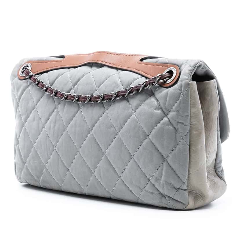 Chanel Jumbo Iridescent Calfskin In The Mix Flap Grey Leather Good condition - Back View