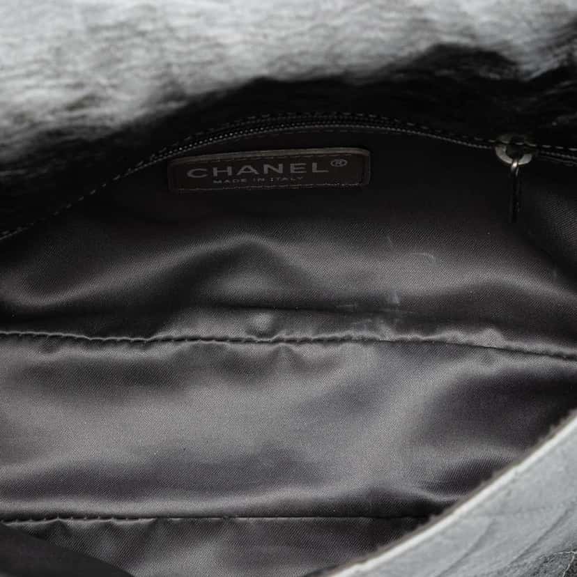 Chanel Small CC Quilted Vinyl Melrose Degrade Flap Grey Good condition - Model View