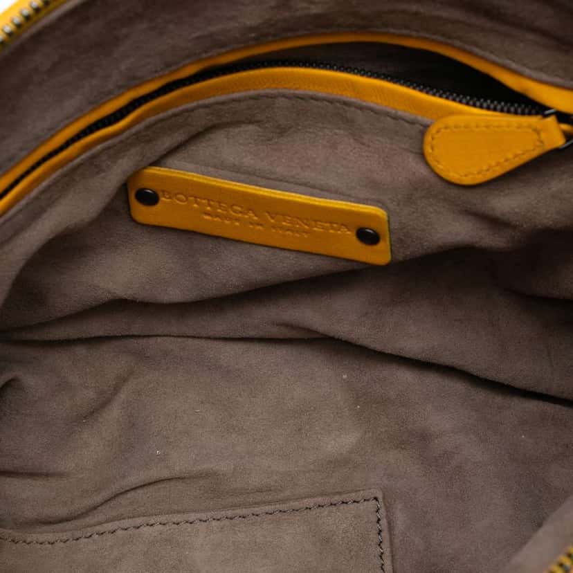 Bottega Veneta Nappa Intrecciato Nodini Crossbody Yellow Leather Good condition - Model View