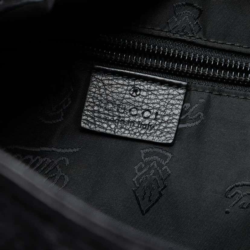 Gucci Guccissima Crossbody Black Leather Good condition - Box View