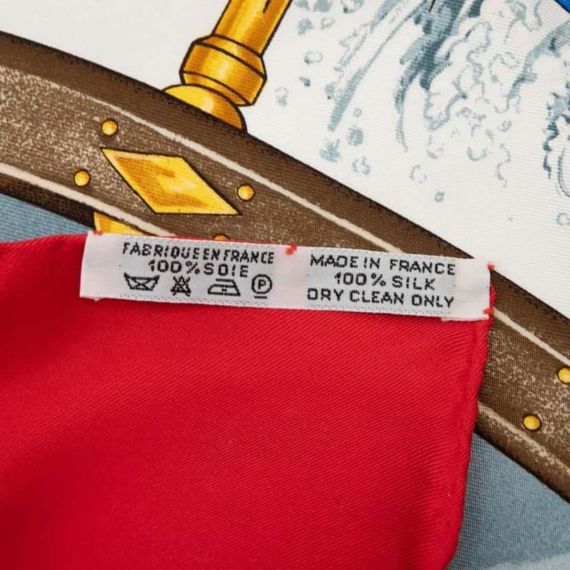 Hermès Vive Le Vent Silk Scarf White Silk Good condition - Box View