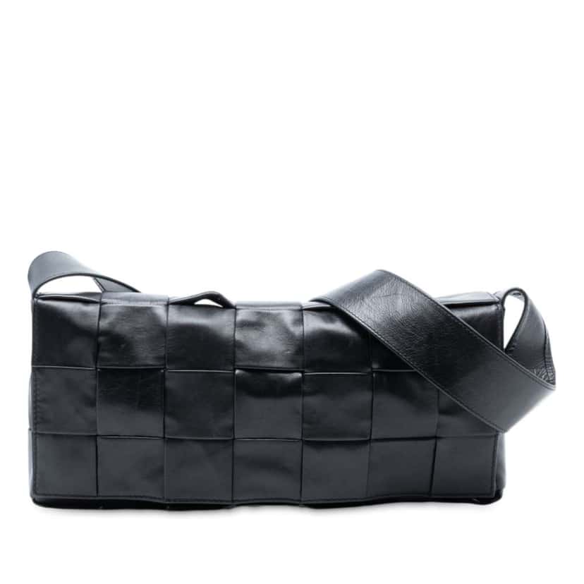 Bottega Veneta Stretch Paper Calfskin Intrecciato Cassette Crossbody Black Leather Good condition - Front View