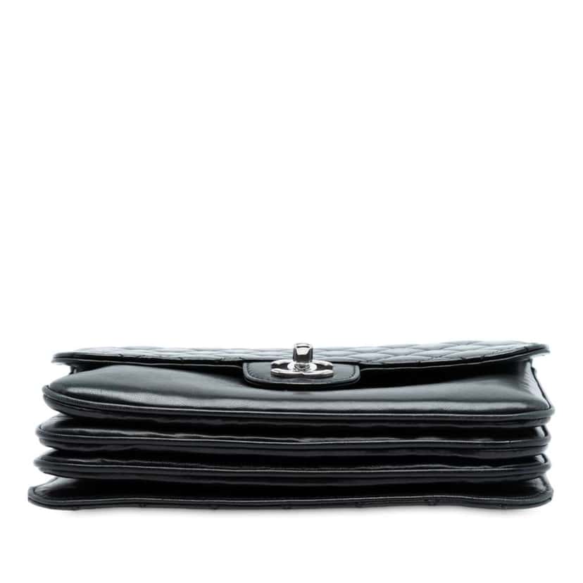 Chanel Medium Quilted Lambskin Clams Pocket Accordion Flap Black Leather Good condition - Inside View