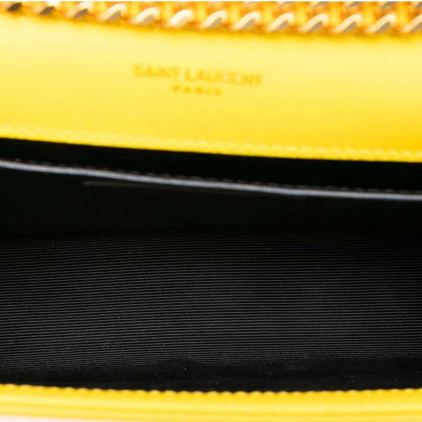 Saint Laurent Small Grain de Poudre Monogram Kate Tassel Crossbody Yellow Leather Good condition - Model View