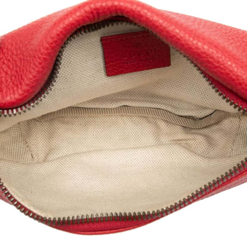 Gucci Small Leather Logo Belt Bag Red Leather Good condition - Model View