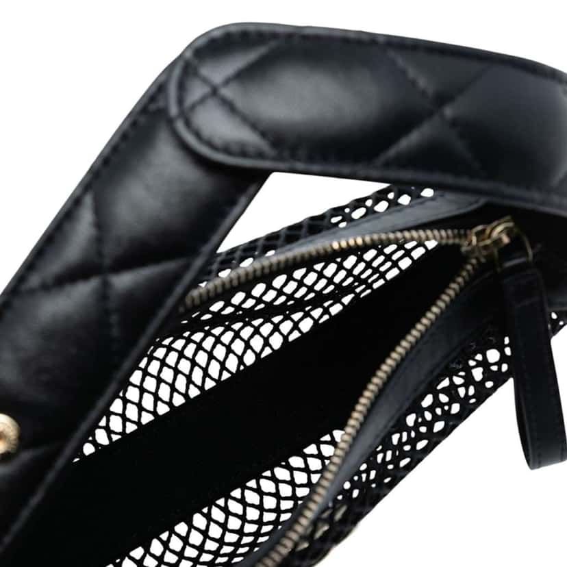 Chanel Mini CC Round Mesh Hobo Black Polyester Good condition - Model View