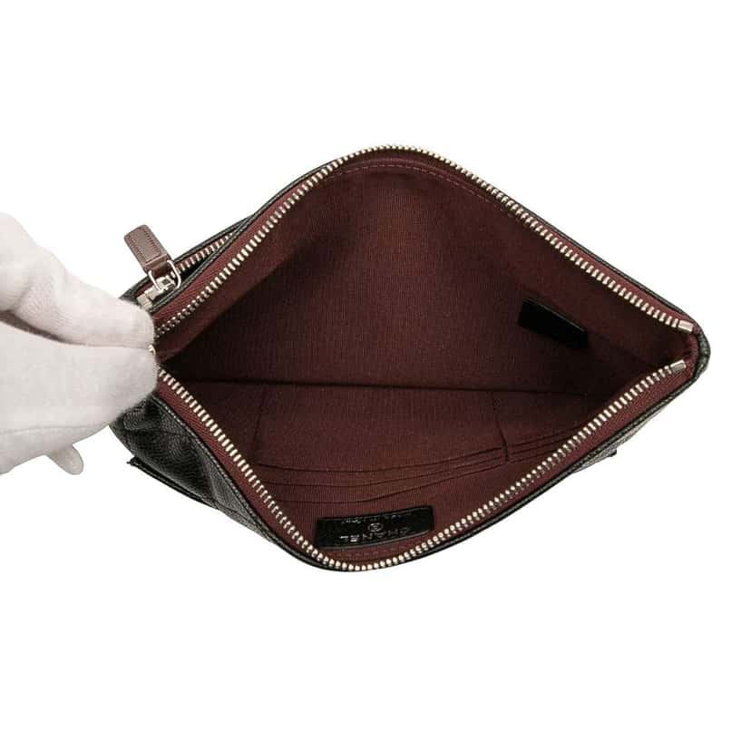 Chanel Quilted Caviar Double Zip Cosmetic Case Black Leather Good condition - Model View