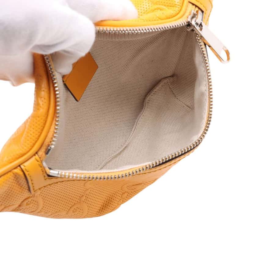 Gucci GG Embossed Belt Bag Yellow Leather Good condition - Inside View
