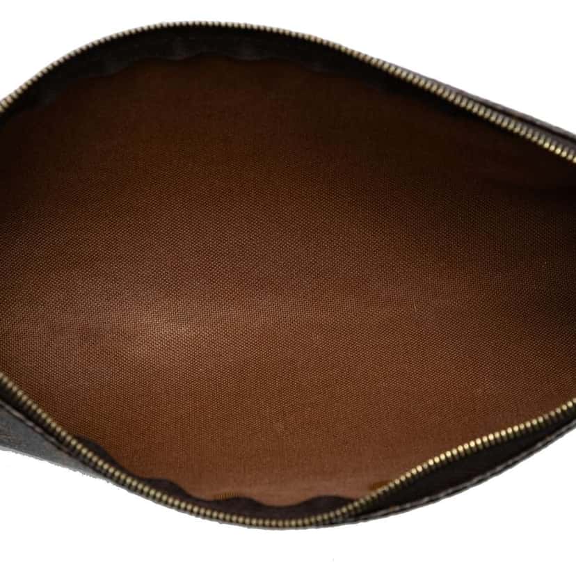 Louis Vuitton Monogram Eva Brown Good condition - Model View