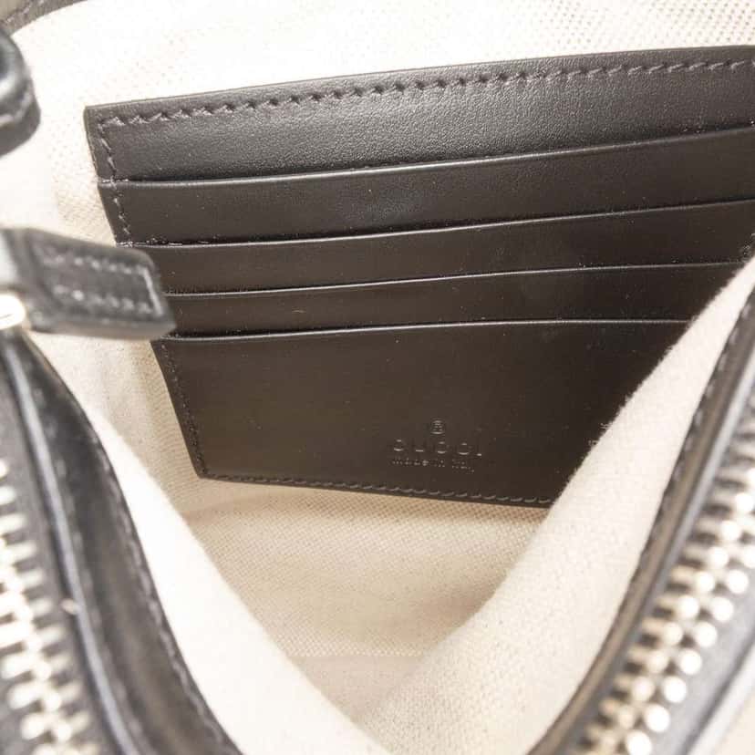 Gucci GG Embossed Leather Flap Crossbody Black Leather Good condition - Box View