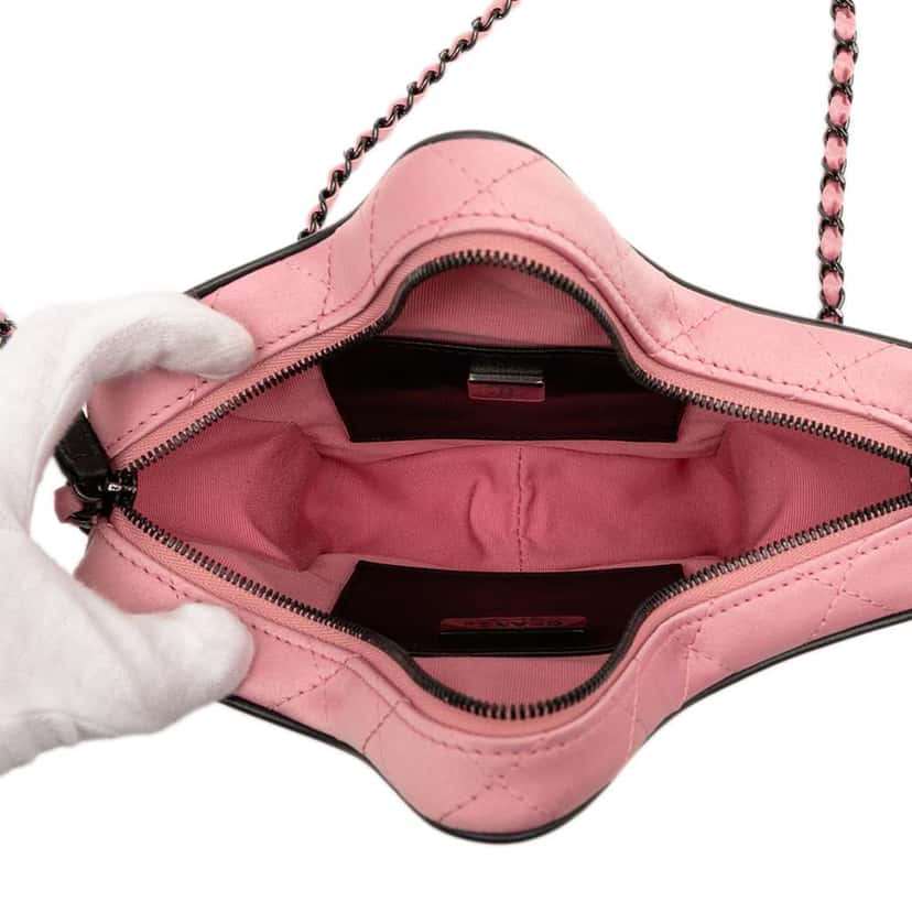 Chanel Quilted Satin Walk Of Fame Star Crossbody Pink Satin Good condition - Model View