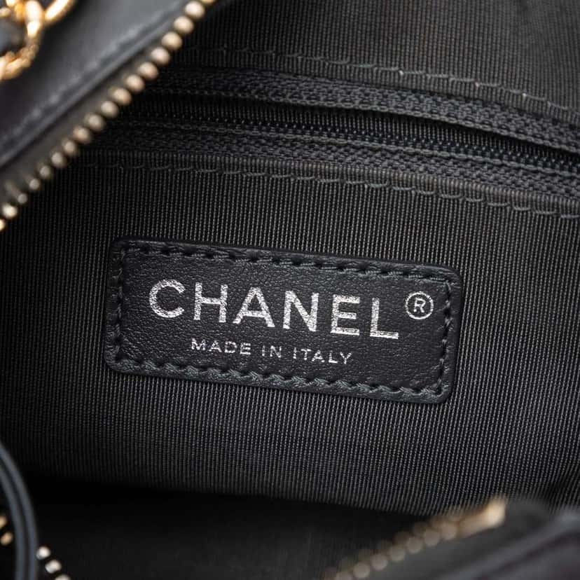Chanel Small Chevron Aged Calfskin Gabrielle Hobo Grey Leather Good condition - Box View