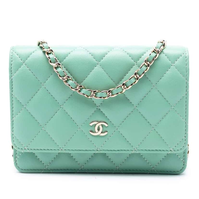 Chanel Mini CC Quilted Lambskin Wallet On Chain Green Leather Very good condition - Front View