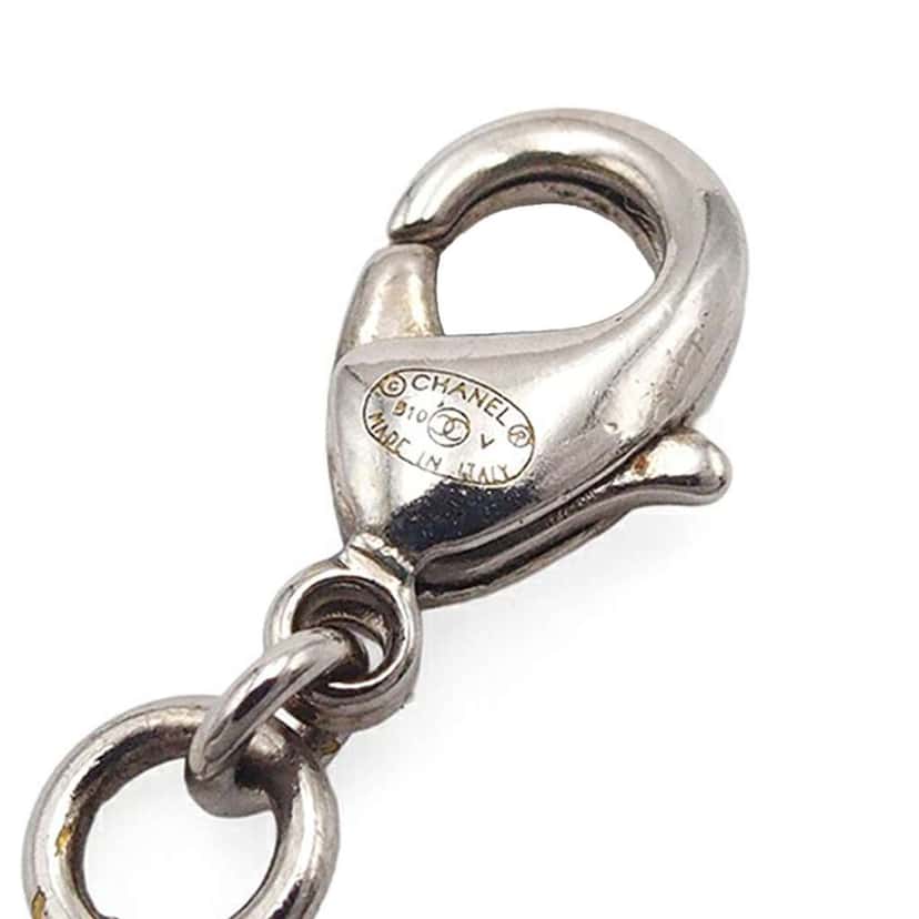 Chanel CC Silver Rhinestones Pendant Necklace Silver Silver Good condition - Model View