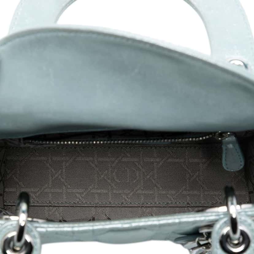 Dior Mini Iridescent Lambskin Cannage Lady Dior Blue Leather Good condition - Model View