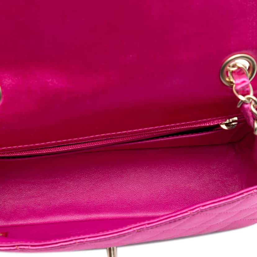 Chanel Mini Rectangular Classic Satin Single Flap Pink Satin Good condition - Model View