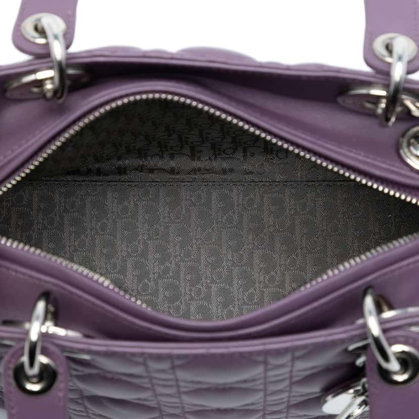 Dior Medium Lambskin Cannage Lady Dior Purple Leather Good condition - Model View