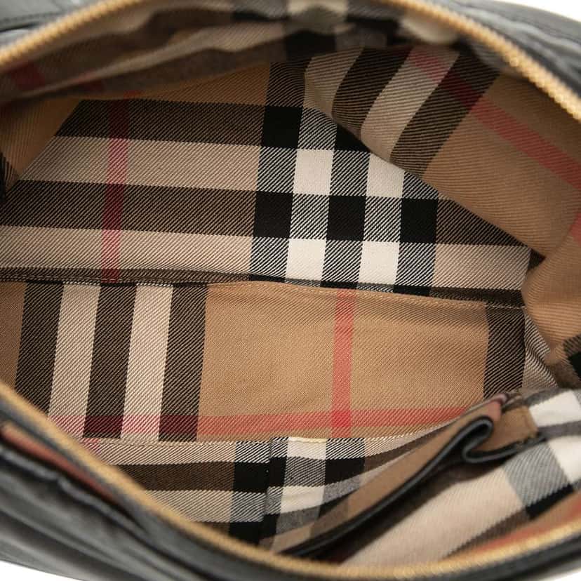 Burberry Leather Big Crush Shoulder Bag Black Leather Good condition - Model View