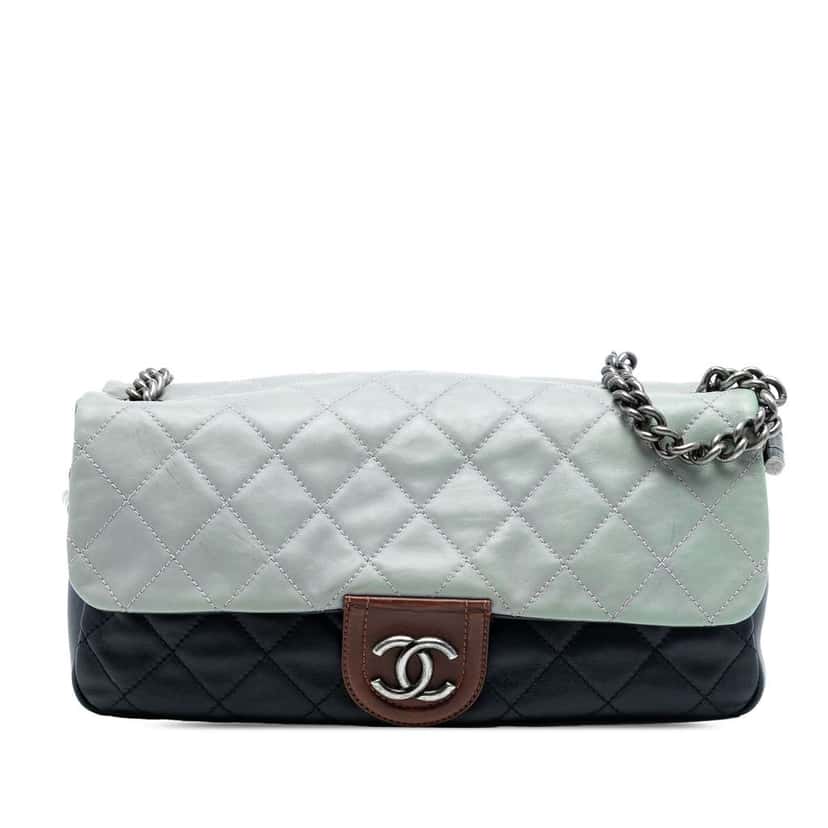 Chanel Large Tricolor Quilted Lambskin Country Chic Flap Blue Leather Very good condition - Front View