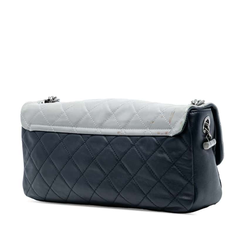 Chanel Large Tricolor Quilted Lambskin Country Chic Flap Blue Leather Very good condition - Back View
