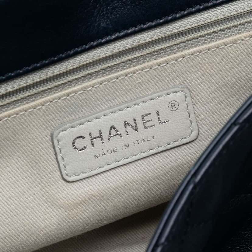 Chanel Large Tricolor Quilted Lambskin Country Chic Flap Blue Leather Very good condition - Box View