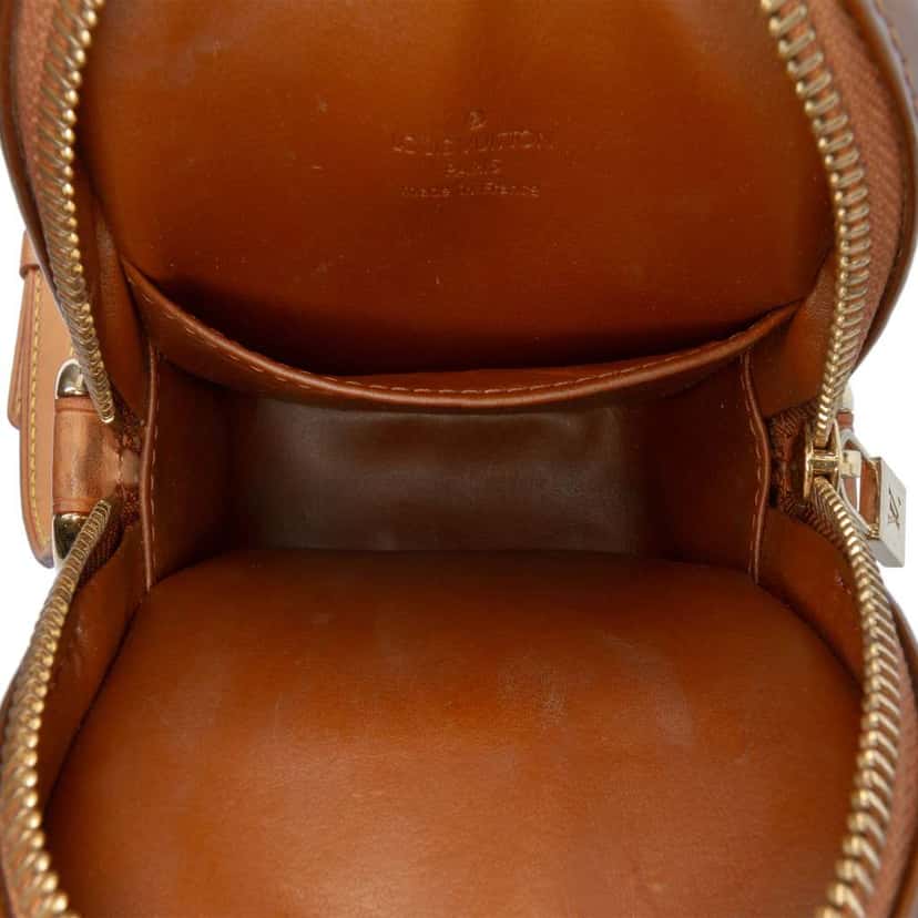 Louis Vuitton Monogram Vernis Christie PM Brown Leather Good condition - Model View