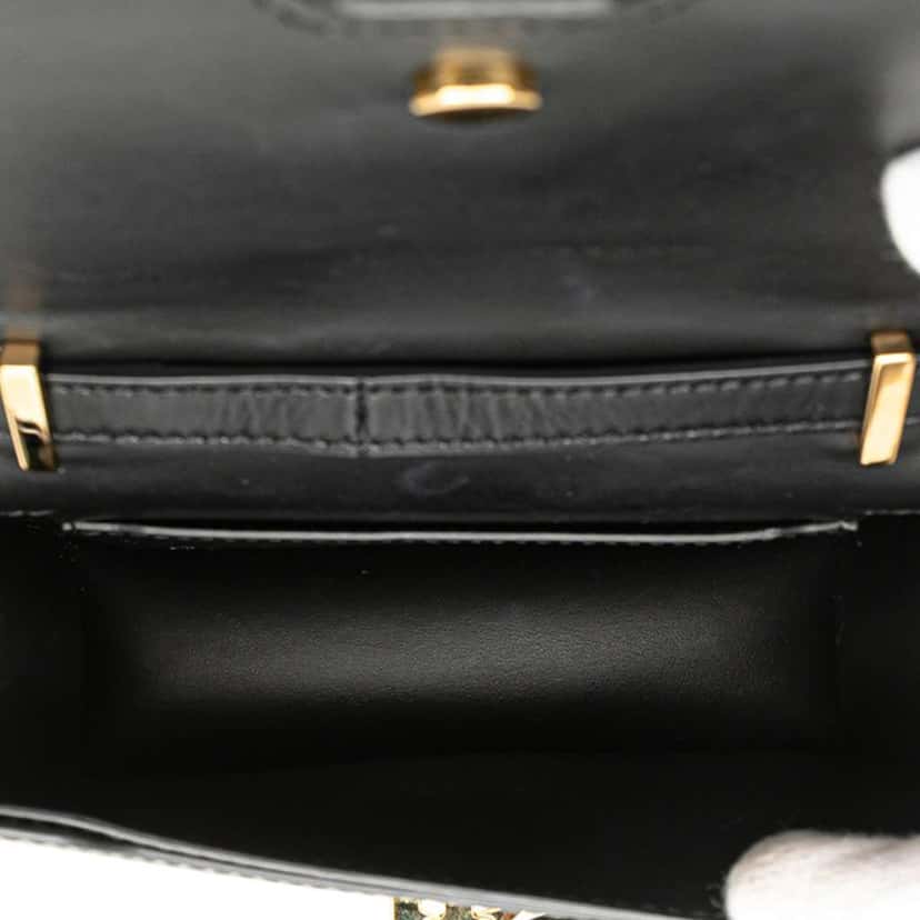 Burberry Mini Leather TB Crossbody Black Leather Good condition - Model View