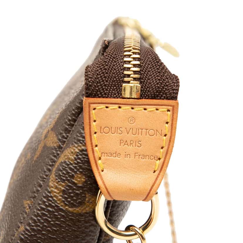Louis Vuitton Monogram Mini Pochette Accessoires Brown Very good condition - Box View