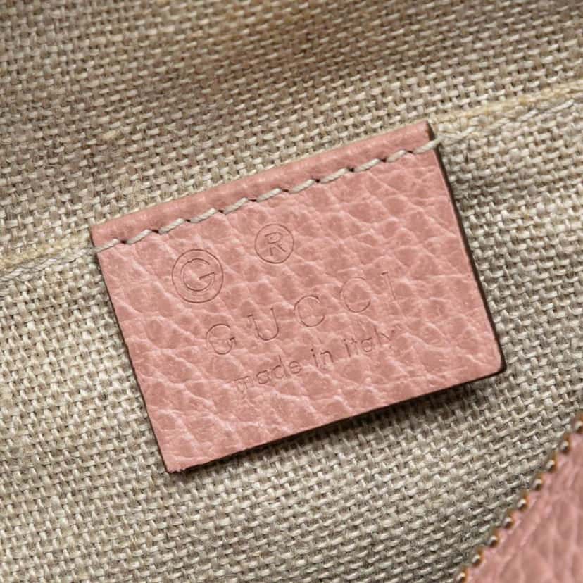 Gucci GG Canvas Bree Crossbody Brown Canvas Good condition - Model View